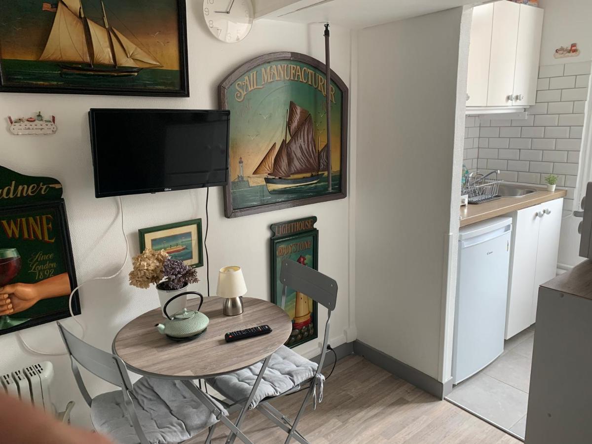 Appartamento Studette Tiny House De L Eglise 12 M2 Ault Esterno foto